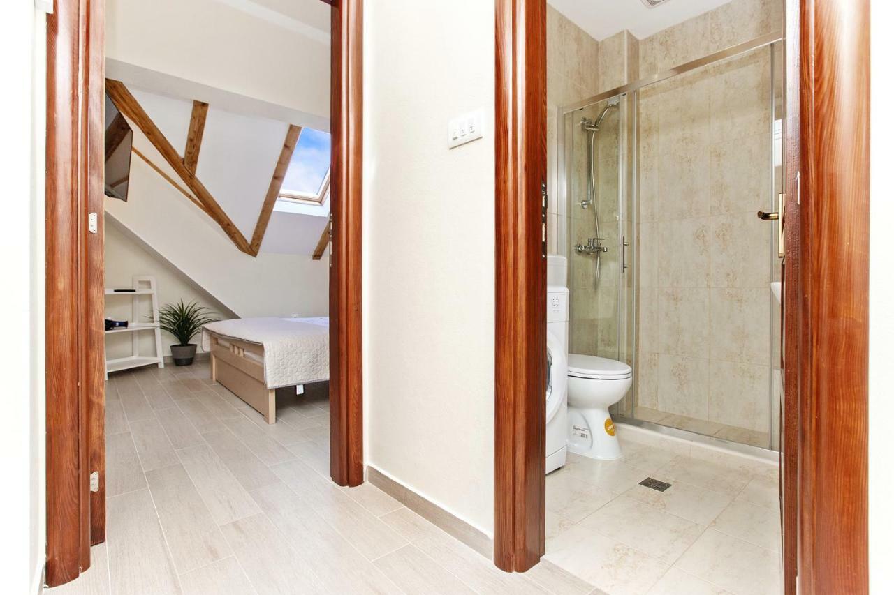 Apartments Isja Тиват Экстерьер фото