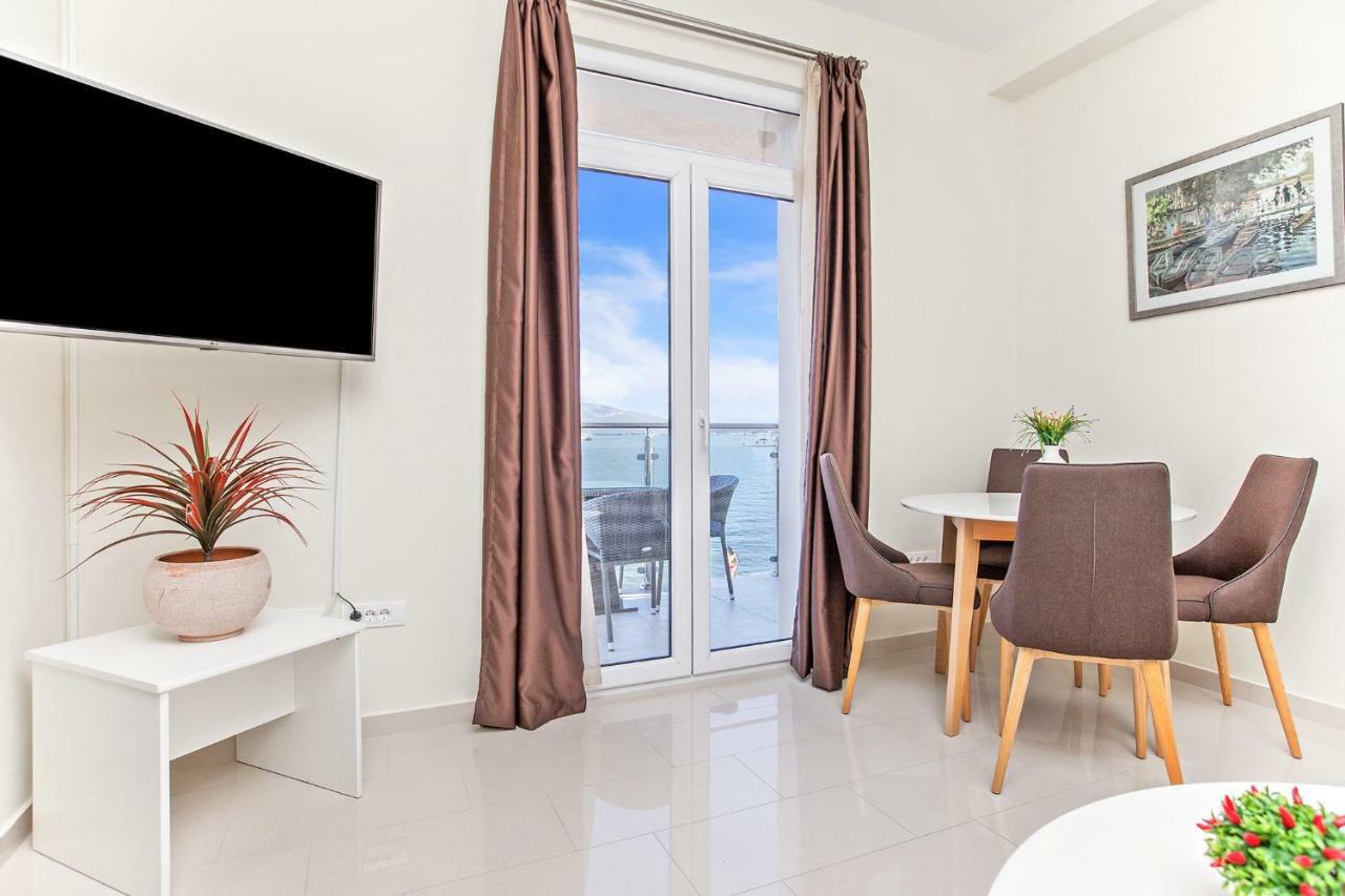 Apartments Isja Тиват Экстерьер фото